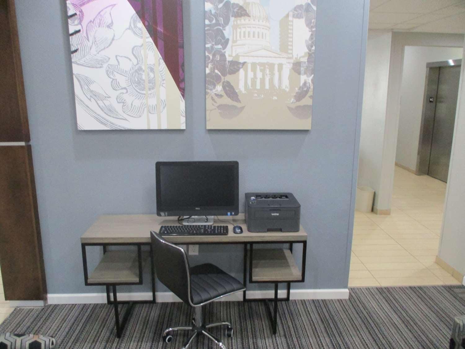 הייזלווד Best Western St. Louis Airport North Hotel & Suites מראה חיצוני תמונה