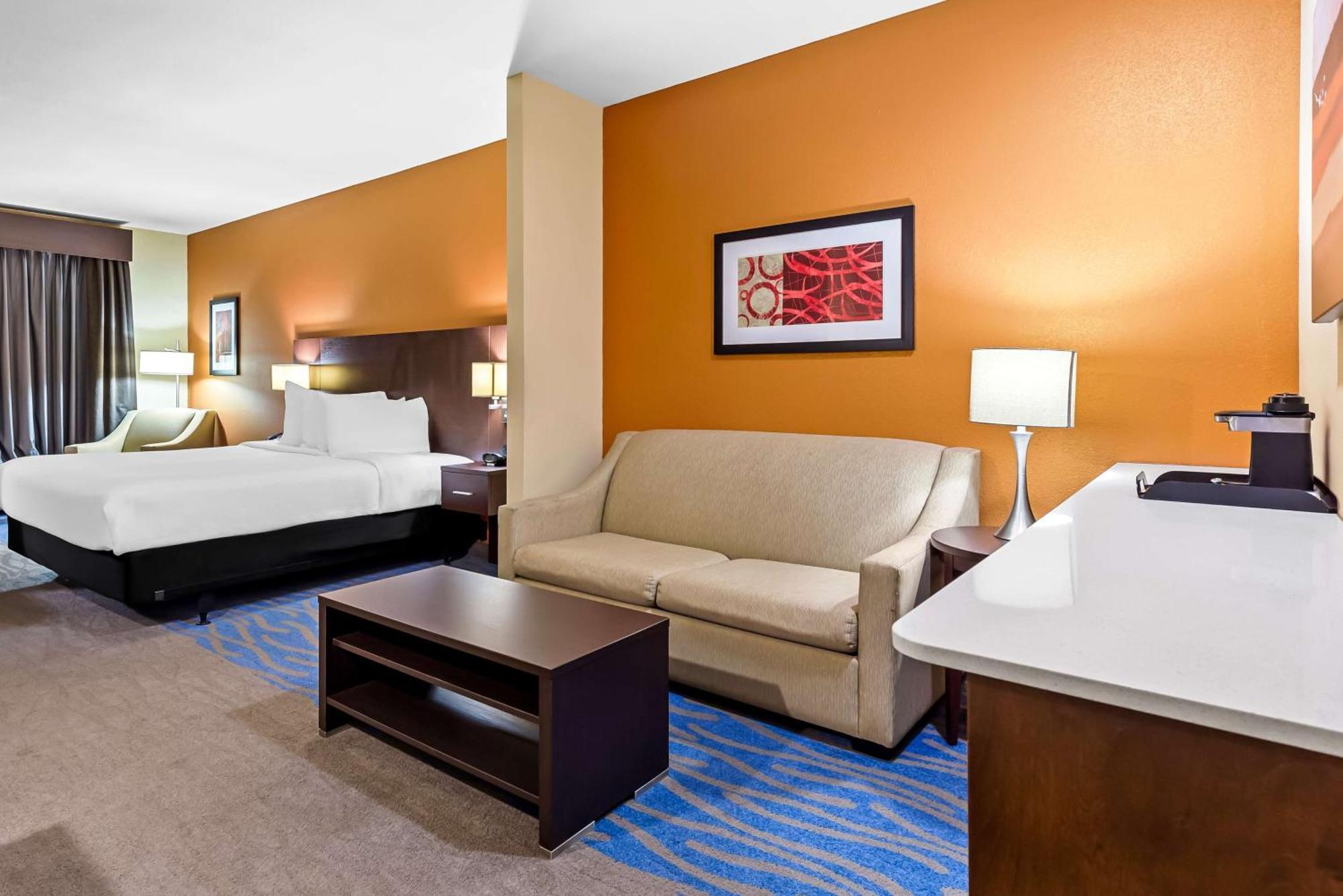 הייזלווד Best Western St. Louis Airport North Hotel & Suites מראה חיצוני תמונה