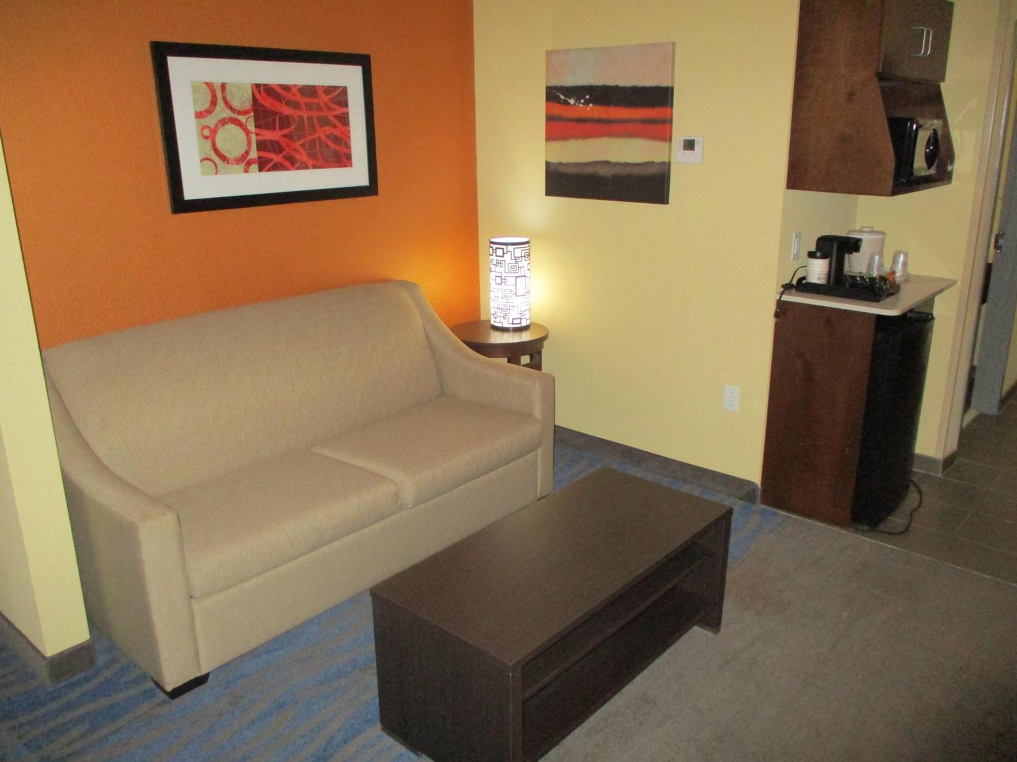 הייזלווד Best Western St. Louis Airport North Hotel & Suites מראה חיצוני תמונה